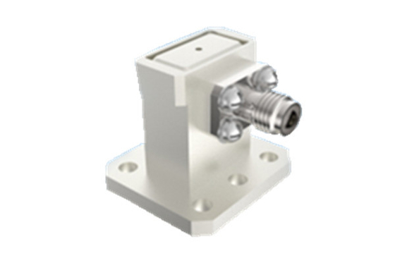 Adaptateur coaxial à angle droit K2.92mm de 15 GHz à 22 GHz vers guide d'ondes WR51 pour l'aérospatiale