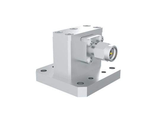 7.5GHz~18GHz WRD650 à SMA mâle Directeur d'onde à angle droit à l'adaptateur coax SMA/WRD750-JF